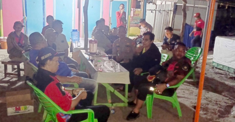 Ketua Komisi II DPRD Kota Rodi Monitoring Pencarian Korban Tenggelam di Pantai Jakat