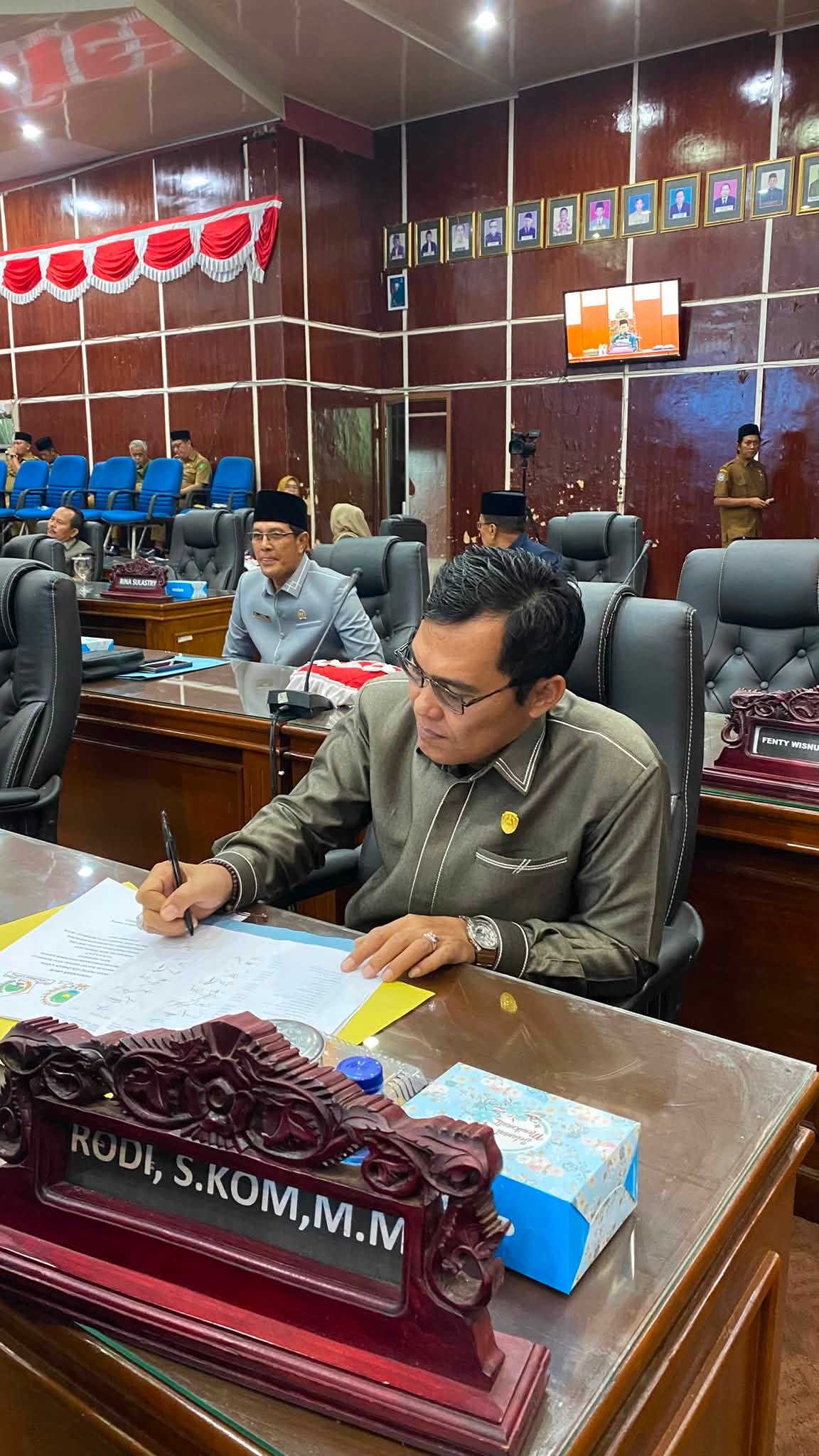 Ketua Komisi II DPRD Kota Bengkulu Rodi Hadiri Rapat Paripurna Pembahasan Pertanggungjawaban APBD Tahun 2025
