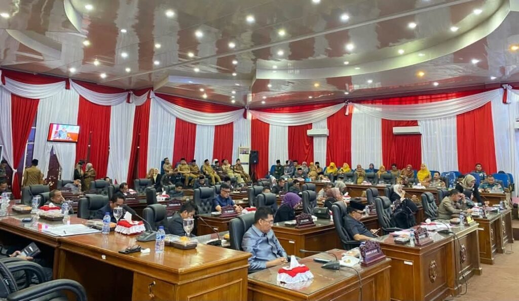 Rapat Paripurna DPRD Kota Bengkulu bersama Wali Kota Bengkulu