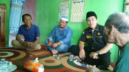 Rodi, S.Kom, MM: Calon Anggota DPRD Kota Bengkulu 2024 dan Tim RD Peduli Melayat di Rumah Orang Tua Anggota Tim RD yang Meninggal Dunia