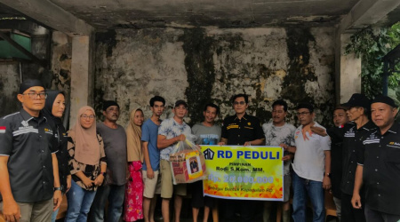 Rodi Tunjukkan Kepedulian, Serahkan Bantuan untuk Korban Kebakaran di Sumur Meleleh